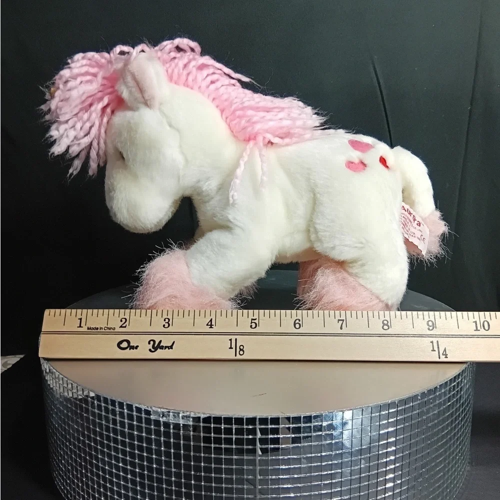 N/A featuring horn fluffy